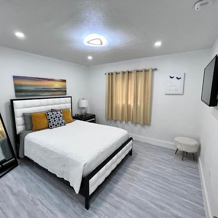 Stylish 2 Bedrooms Apartment By Miami International Airport Екстериор снимка