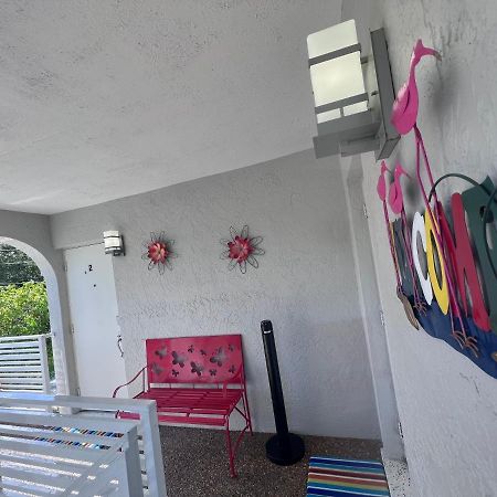 Stylish 2 Bedrooms Apartment By Miami International Airport Екстериор снимка