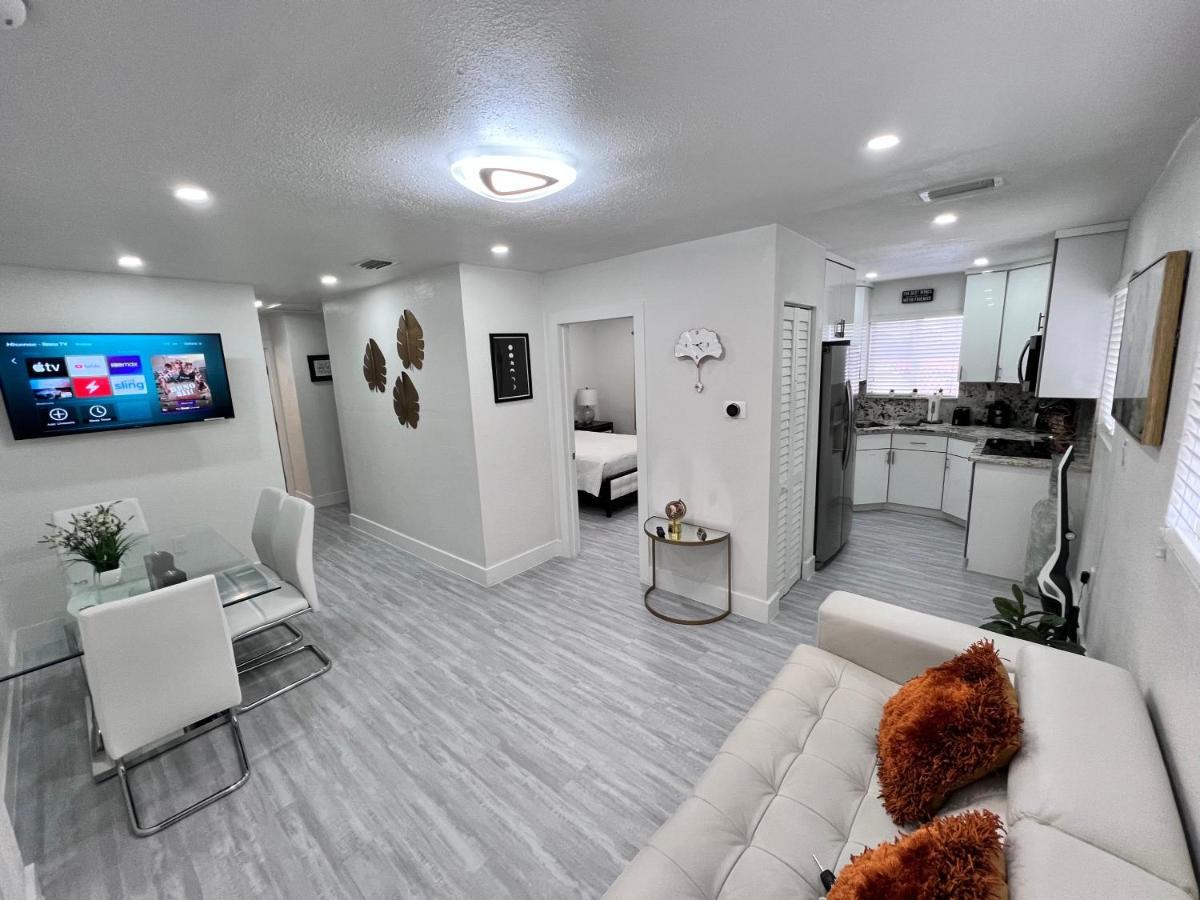 Stylish 2 Bedrooms Apartment By Miami International Airport Екстериор снимка