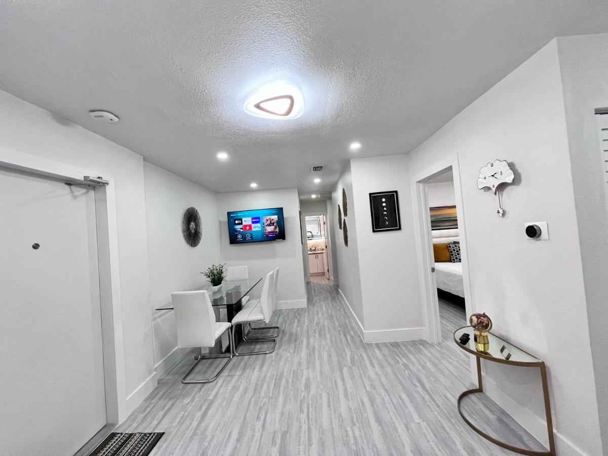 Stylish 2 Bedrooms Apartment By Miami International Airport Екстериор снимка